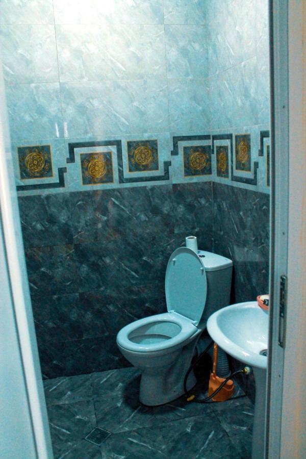 Tete Guest House Батуми Екстериор снимка
